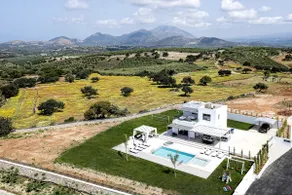 Alma Villa, 2000m2 Luxury Living, by ThinkVilla - Image 5