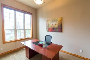 Cheerful Family Friendly Home Near Vancouver Mall - Image 2