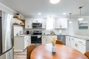 Renovated house close to Dtown Durham w king bed - Image 2