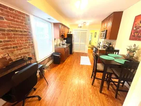CARYTOWN CHARMER / Cute Luxury Condo - Image 2