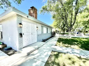 3BR/2BA Near the BLVD - Parking, Laundry, Sleep 10 - Image 5