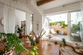 Lesehan Apartment Aigues Mortes Vue Remparts - Image 2