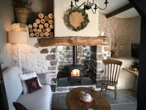 The Bothy: Cosy Cottage with Amazing Mountain View - Image 2