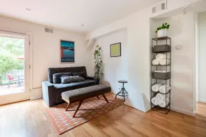 Midtown Terrace Garden Suite - Image 3