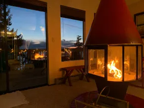 PUGET SOUND VIEWS! Beach, Full Kitchen! 2 Kings! - Image 3