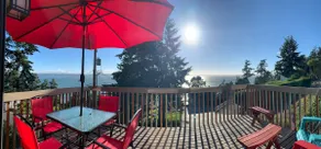 PUGET SOUND VIEWS! Beach, Full Kitchen! 2 Kings! - Image 2
