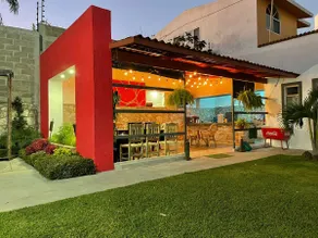 El Refugio, 5 bedrooms, a swimming pool and a common area! - Image 3