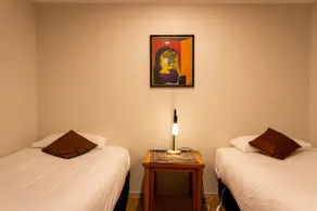 Peaceful, spacious and renovated 3-br home - Image 4