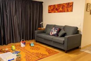 Peaceful, spacious and renovated 3-br home - Image 5