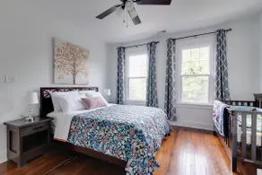 Single family‼️Fenced/ 3TV/3 mins to I-64 & I-95 - Image 3