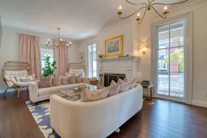 Historical New England coastal holiday home-2 min. from Ocean Beach - Image 3