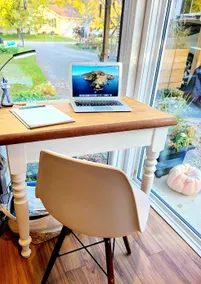 Tiny Home retreat in quiet neighbourhood - Image 4