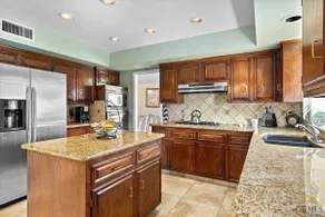 Spacious 3K sq ft 4BD/3Bath + Pool - Image 5