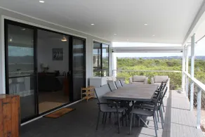 Island Beach KI 4BR | Ocean Views | Near Ferry - Image 2