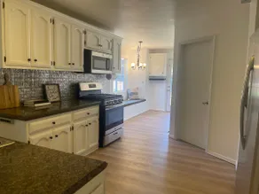 The perfect retreat - walk to downtown Santa Ynez! - Image 5