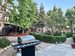 VisaliaHomeNear National Parks/Fast WiFi/BBQ Grill - Image 3