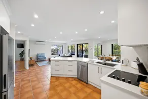 Yaroomba Home Close to Beach, Rainforest and Golf - Image 5