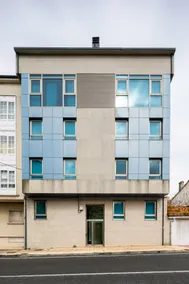 Beach-style apartment next to the beach - Image 5