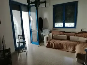 Apartment with pool in a villa by the sea - Image 3