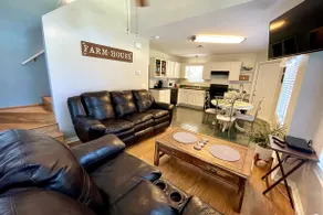 Farmhouse & 17 acres! Room to Roam by River/Parks - Image 2