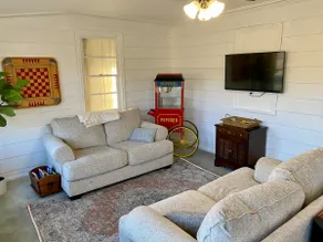 Farmhouse w/ Great Mountain Views - Image 3