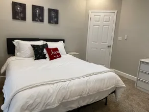 LuxStay@Eastside Halcyon - Image 4