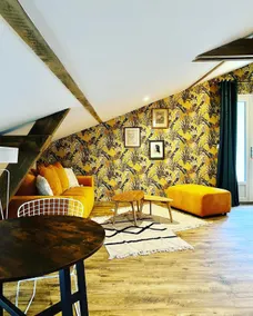 Guesthouse with private Jacuzzi - Image 3