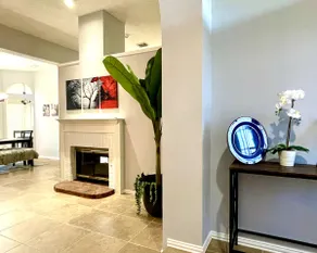 Stylish Modern 3B/2Ba House near LegacyWest - Image 2