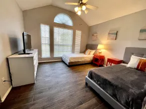 Stylish Modern 3B/2Ba House near LegacyWest - Image 5