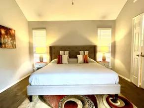 Stylish Modern 3B/2Ba House near LegacyWest - Image 4