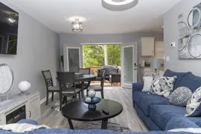 ROBIN'S NEST: CHARMING HOME MINS FROM EVERYWHERE! - Image 2