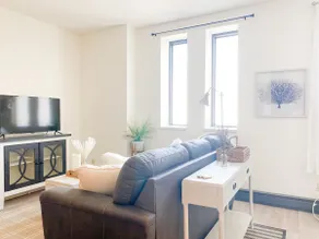 #6 Cozy Apartments in the heart of Downtown Fergus - Image 3