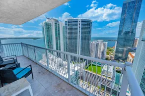 40th Floor Priceless Unit Central Location - Image 2