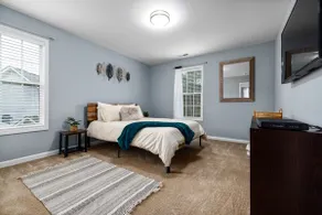 Cheerful 2 Bed/Loft Home |15 Min to Dwntwn Raleigh - Image 5
