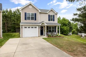 Cheerful 2 Bed/Loft Home |15 Min to Dwntwn Raleigh - Image 2