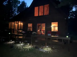“S’more Fun” Cozy cabin in the woods on the river - Image 3