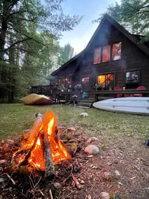 “S’more Fun” Cozy cabin in the woods on the river - Image 2