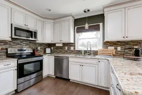 Lake Norman Oasis w/ Heated Pool, Near Charlotte - Image 5