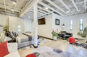 Middle of old town! Prime, Prime, Prime location! - Image 3