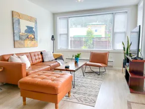 Hip and chic one bedroom apartment - Image 3