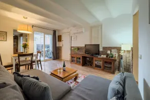 Park Güell family-flat Your Home in barcelona - Image 2