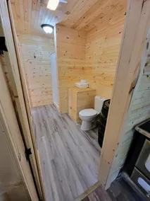 River Refuge Retreat - Image 5