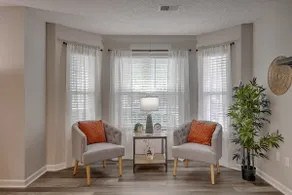 CHAS, SUMMRVLL/NEXTON Comfort Near Everything! - Image 4