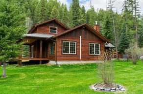 Whitefish Outpost Cozy Cabin. 3 miles from town! - Image 2