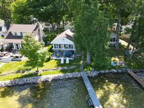 Gun Lake Cottage - Bonfire, AC, Full Kitchen, Gazebo! Dock your boat or rent one - Image 4