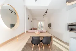 The Warm Studio [1' To Attiki Metro Station] - Image 2