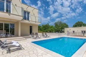 Villa Sarah, mediterranean elegance minutes from the beach - Image 3