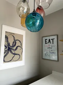 1 bed flat with outside space and moments from sea - Image 5