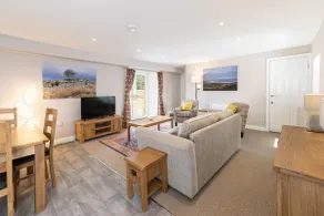 Bright & Modern Farm Steadings in Dark Sky Park - Image 2