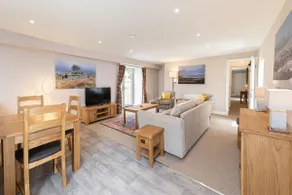 Bright & Modern Farm Steadings in Dark Sky Park - Image 3